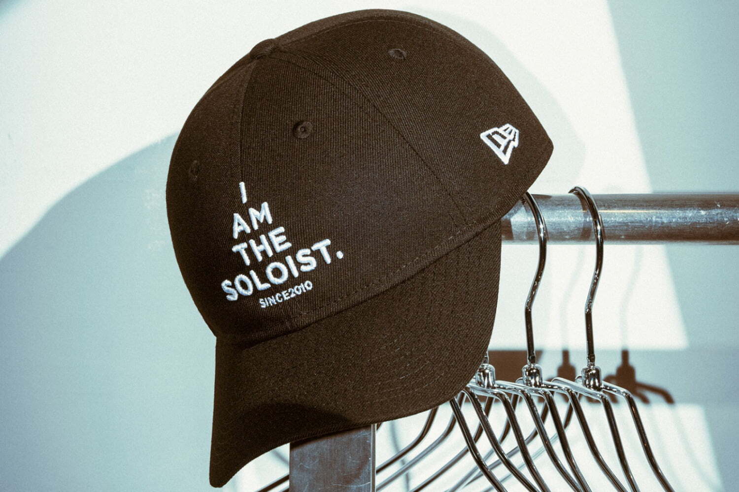 タカヒロミヤシタザソロイスト．×ニューエラのキャップ「9THIRTY