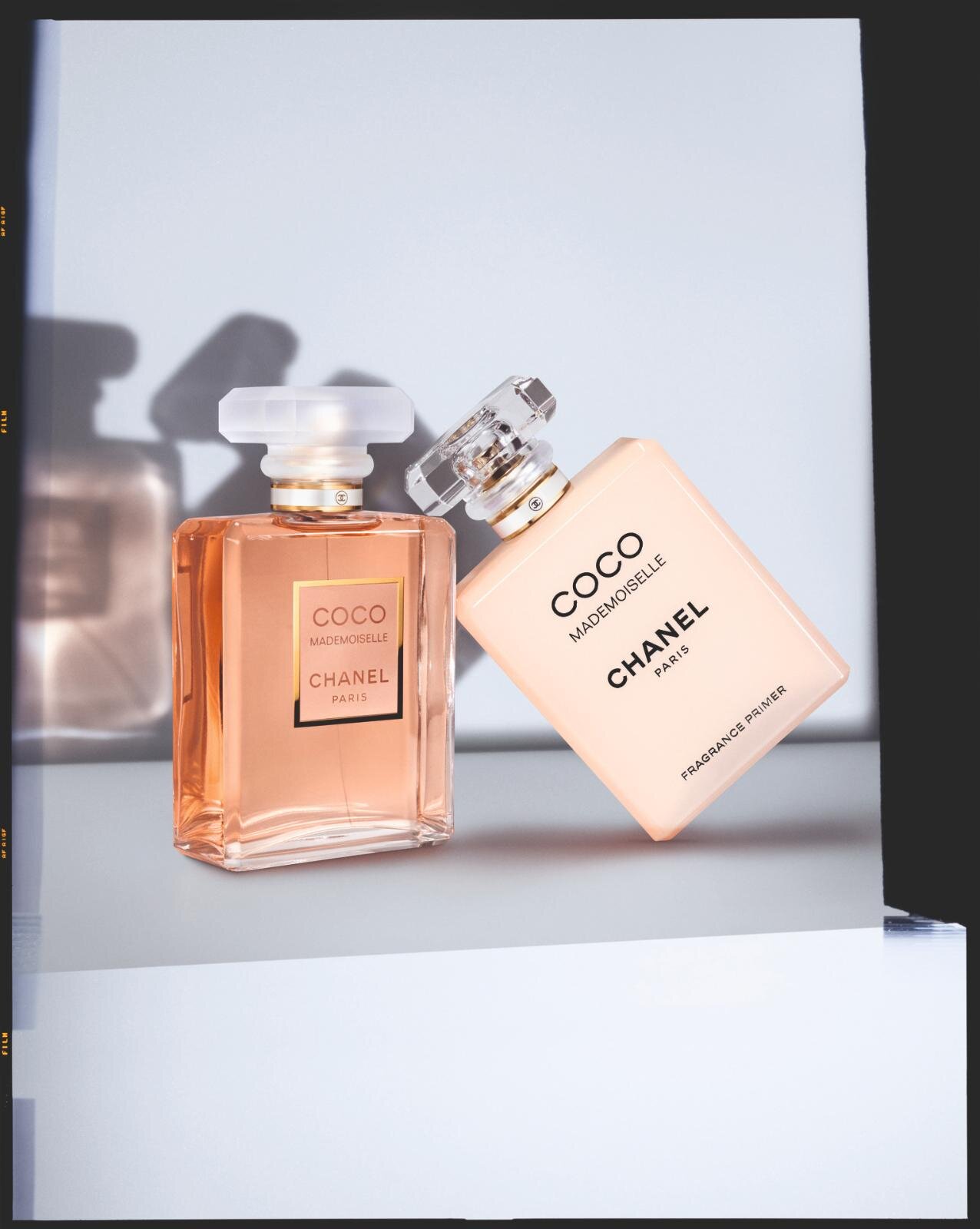 シャネル25年秋コスメ、“フレグランスの下地”として使う「ココ