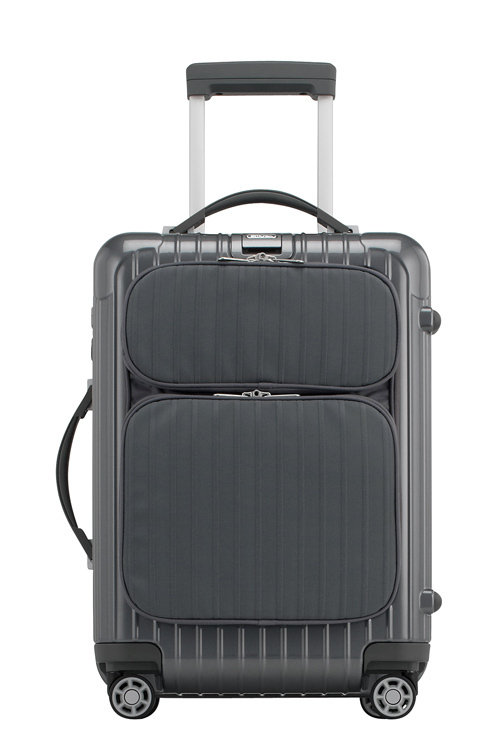 リモワ(RIMOWA)から