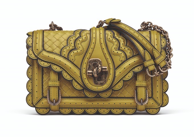 ボッテガ・ヴェネタ新作、バタフライを配したミニバッグやスカラップ