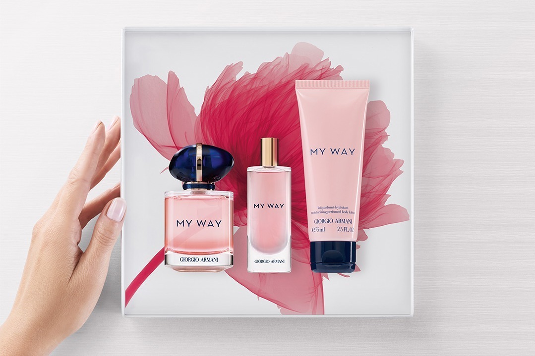 亜*)様 Armani スリーピングビューティー 新品 亜*)様 Armani