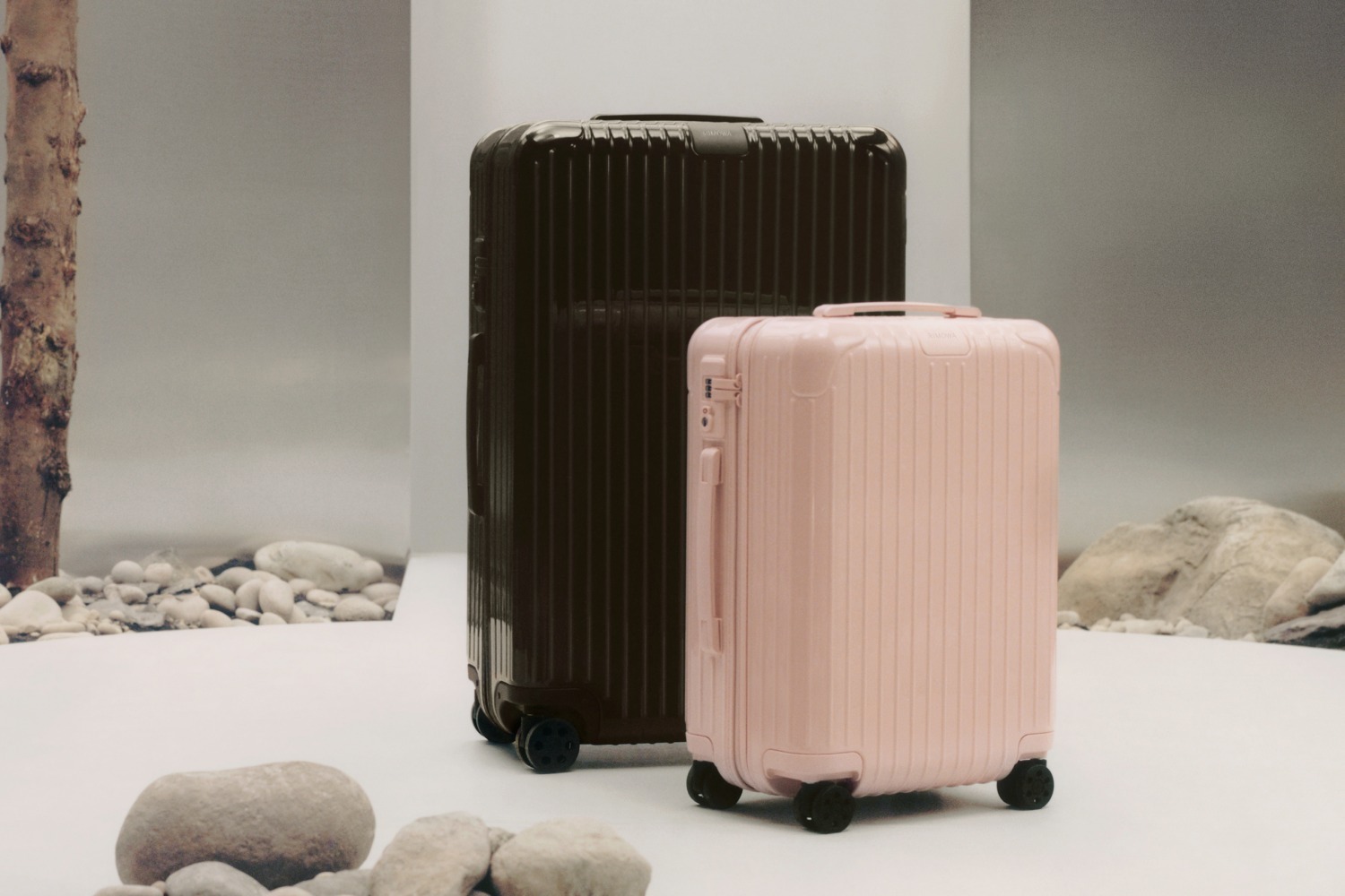 RIMOWA リモワスーツケース ペタルピンク 四輪