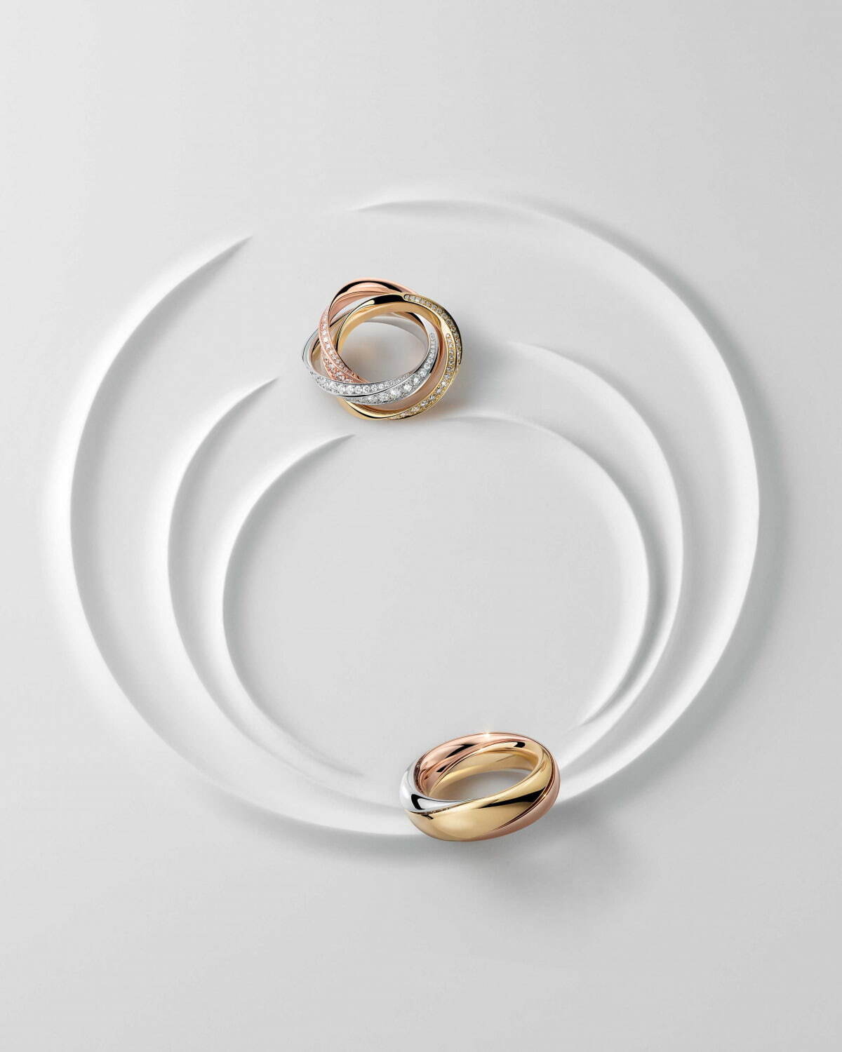 カルティエ「トリニティ」3連ゴールドリングが1つに重なる新型