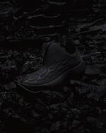 アシックス×「ONE OK ROCK」Takaのシューズ、激しいライブ