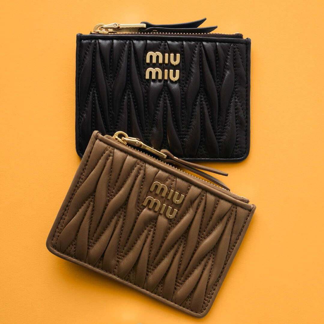 お値下げ¥19000→¥18000MIU MIU グリーン 三つ折り財布 お値下げ¥19000