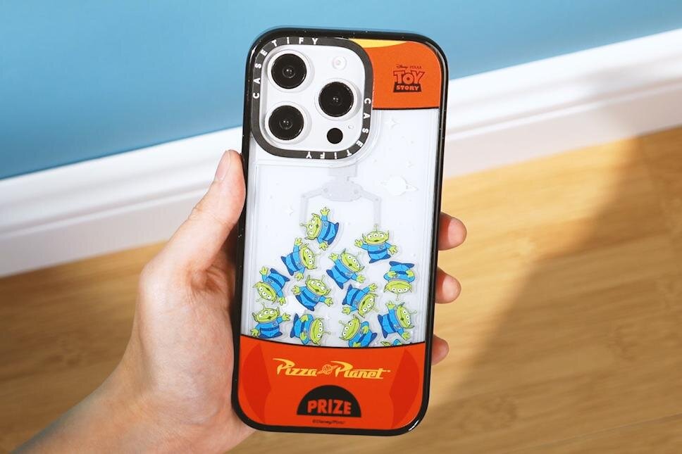 ケースティファイ×村上隆「カイカイ＆キキ」のピンクスマホケース