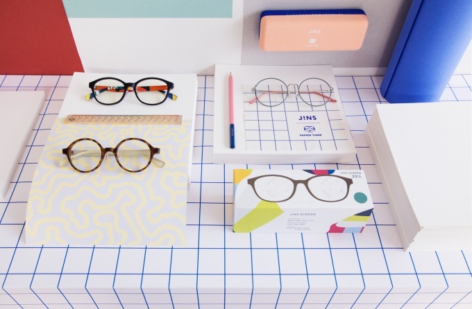 JINS×パピエ ティグル 、大胆な柄やグラフィックを組み合わせたメガネ