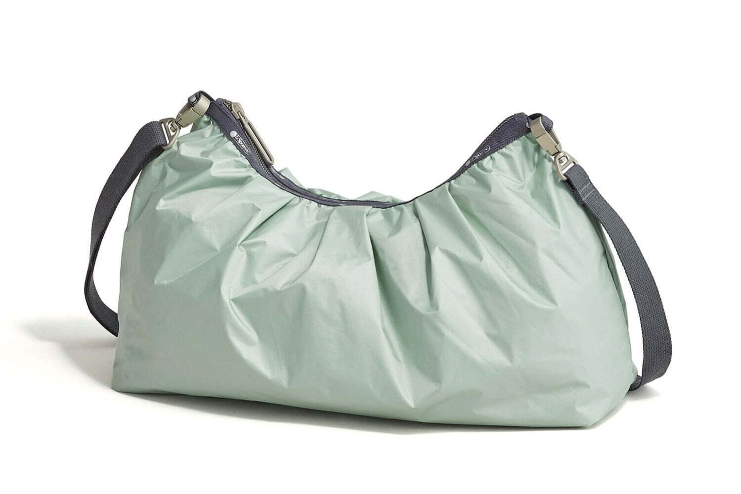 メゾン ド リーファー×レスポートサック“豹が歩く”モノグラムやグレー