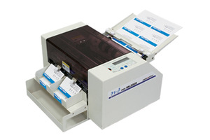 コンパクト(卓上型)な自動裁断機。きりっ子miniSK-202S