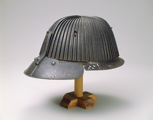 珍品！昔の兜鉢 珍品！昔の兜鉢 ファイル:徳島県藍住町伝小塚 鉄五枚張