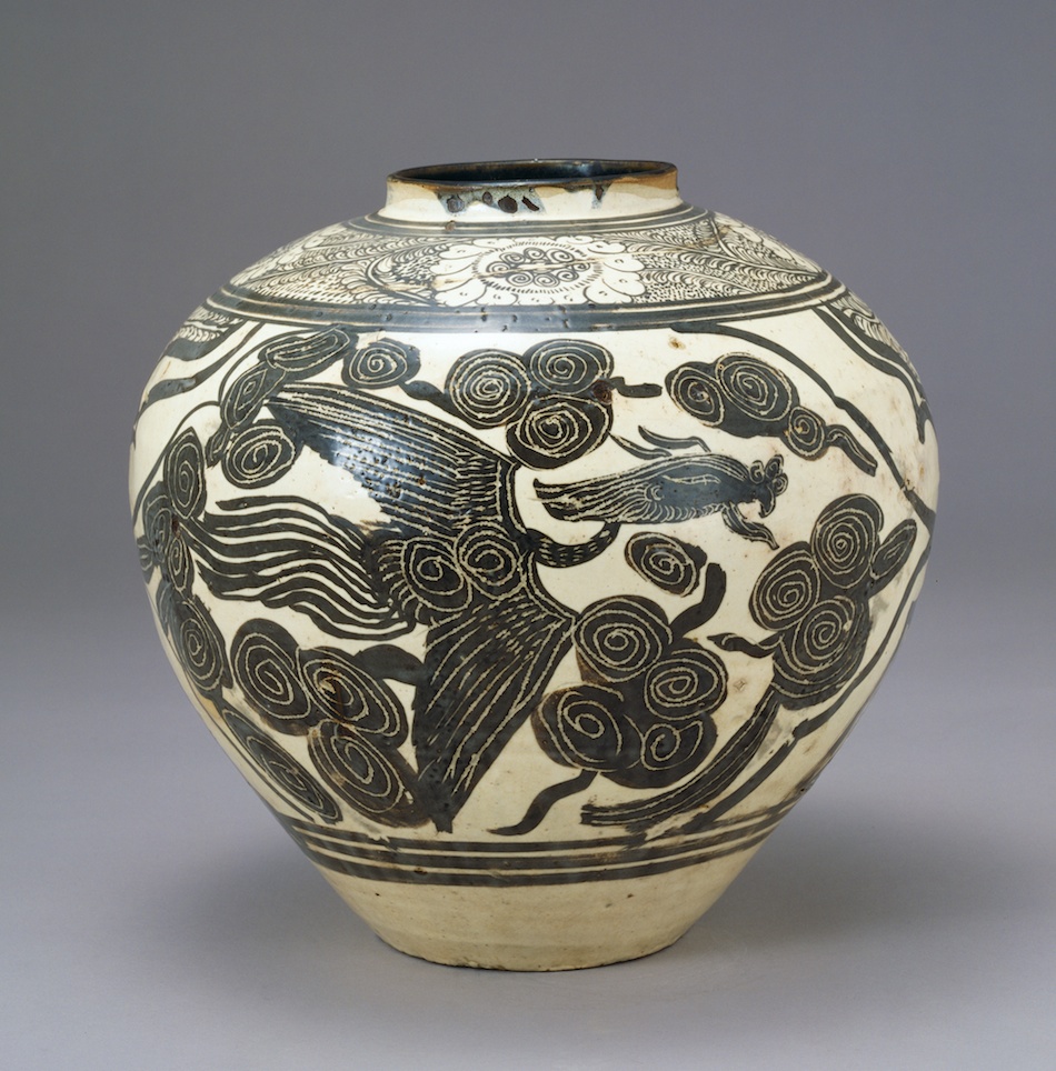 中国美術 磁州窯 十世紀後半 白磁掻落鳳紋水注 瓶 高23cm (