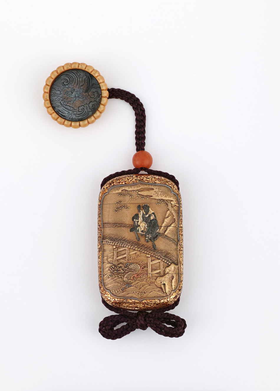 黄石公張良蒔絵金工象嵌印籠 銘 梶川作（榮） | 梶川 | 収蔵品詳細