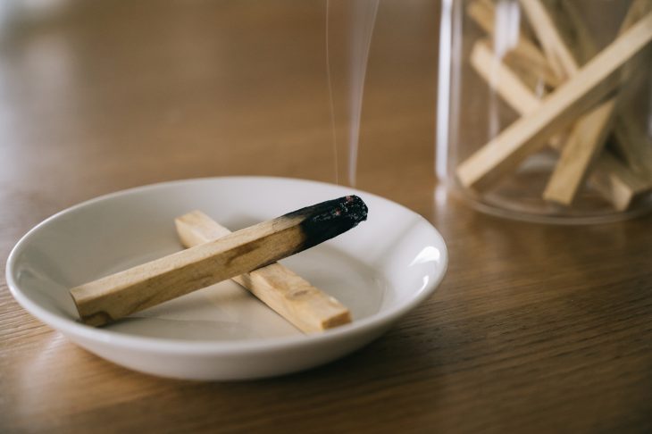 本物見逃すな!本物保証天然極品正品沈香 伽羅 聞香 香木 Amazon.co.jp: 御