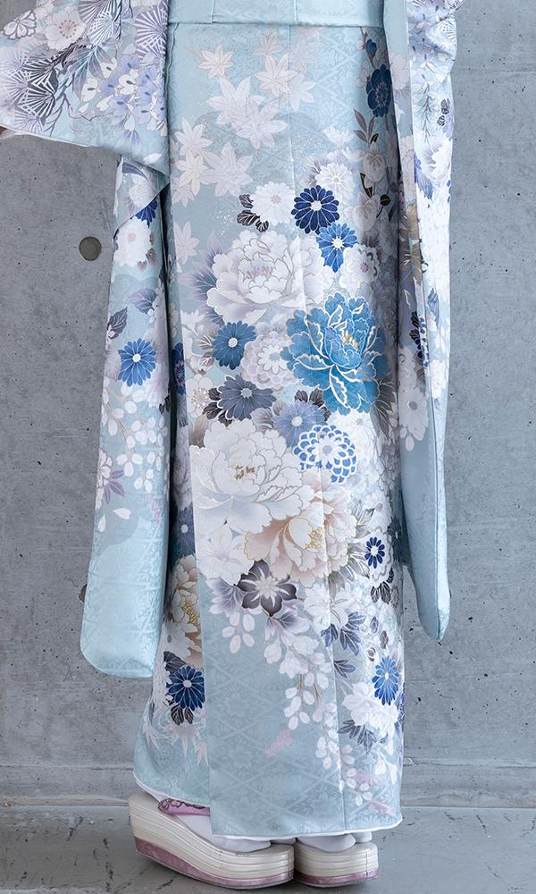 振袖フルセット！ 流行りのニュアンスカラーに大きな花柄 くすみ水色地