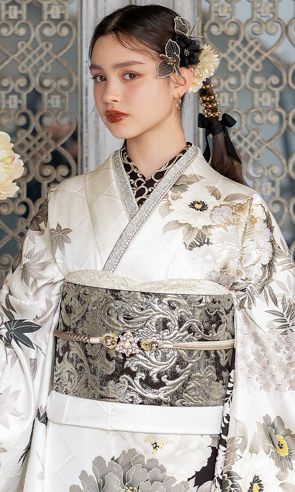 クールな白地に黒と銀彩｜振袖大好き 【菊京屋】振袖レンタル 成人式