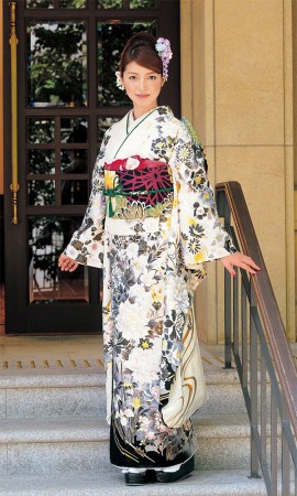 御所車と雲取り文様/赤色┃伝統古典【菊京屋】