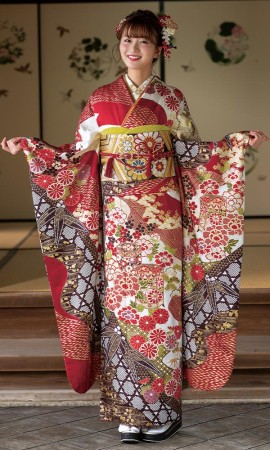 逸品の一品 総絞り最高級大振袖 □逸品□総絞り□古典