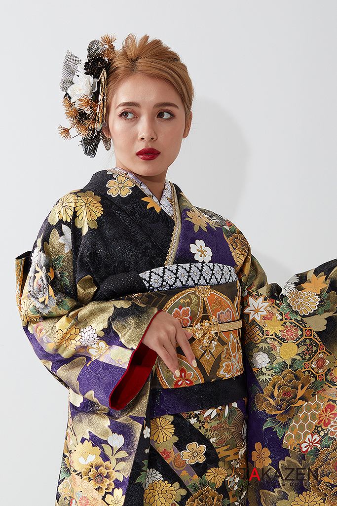 ジャパンモード 黒/紫 花魁風 渋い かっこいい 和柄 モード振袖 派手