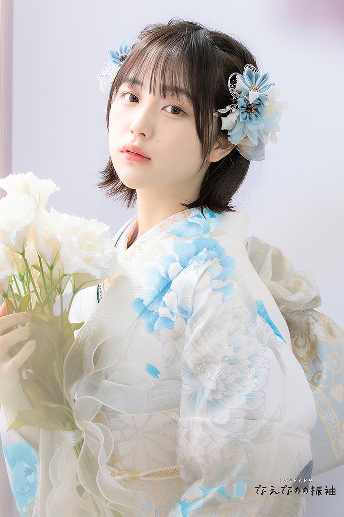 上品な水色の牡丹の振袖フルセット 水色の牡丹や菊の上品