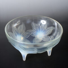 Lalique 青い葉形ガラス皿 箱付き Lalique 青い葉形ガラス皿 箱付き