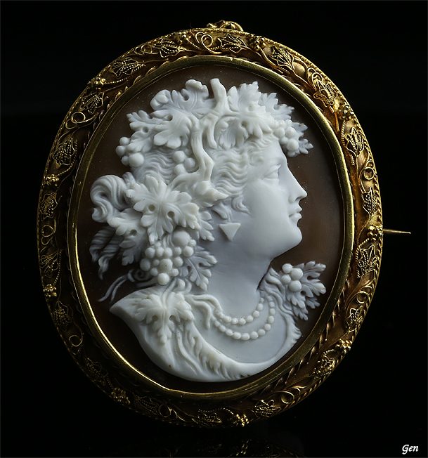シェルカメオ バカンテ ペンダント兼ブローチ アンティークジュエリー