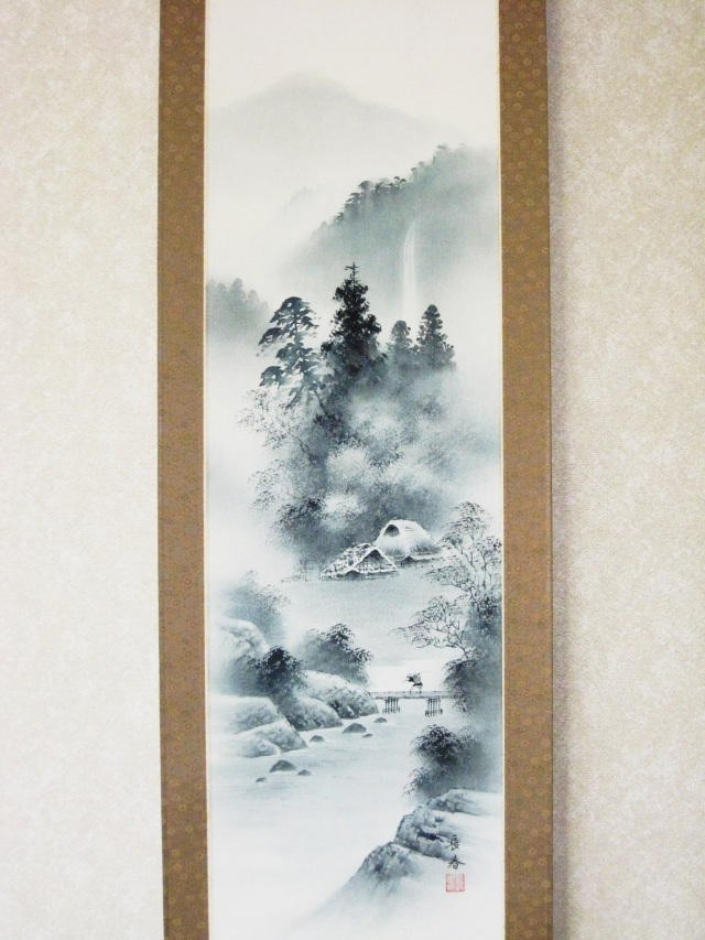 真作掛軸 山水図 静寂の山河を描く墨彩の逸品 気韻生動の風景美 T182