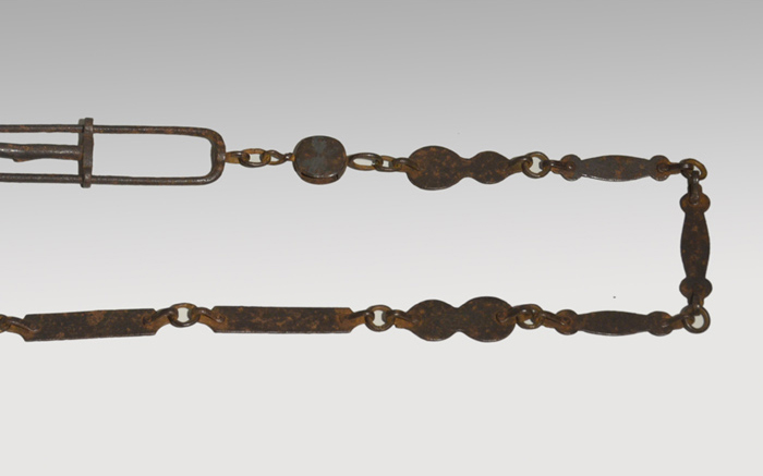 時代 象嵌入 釣釜用自在 三種類の板鎖入り | 古美術ささき