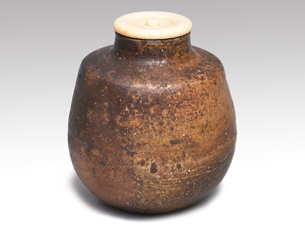 備前茶入 金重陶陽(作) 共箱 裏千家 淡々斎宗匠箱書 | 古美術ささき