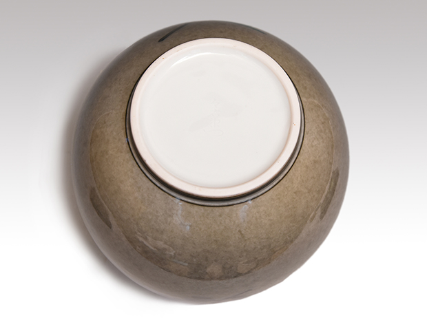 色絵薄墨草花文花瓶 十三代今泉今右衛門（造）共箱 | 古美術ささき