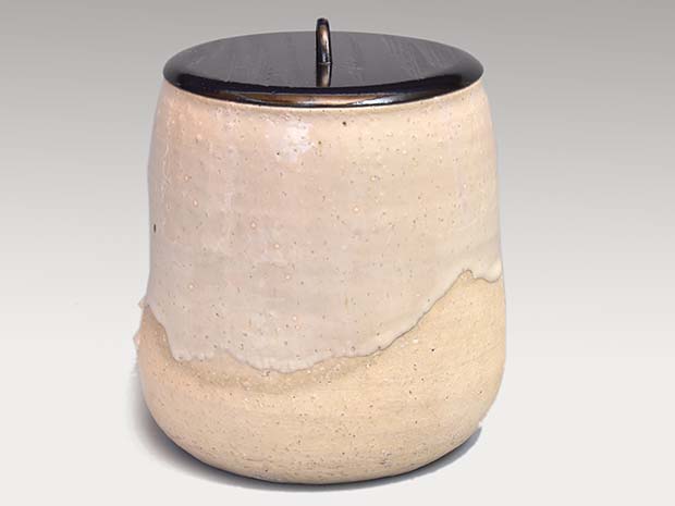 茶道具 萩焼 泥華窯造 十三代坂田泥華 羊香合 共箱 N R7613 萩焼茶碗