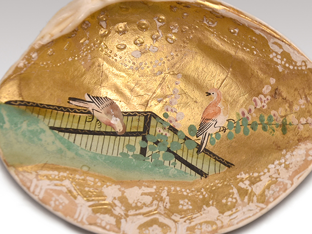 蛤(はまぐり) 貝合わせ 岩彩 萩に鳥図 香合にも 江戸時代後期 | 古美術