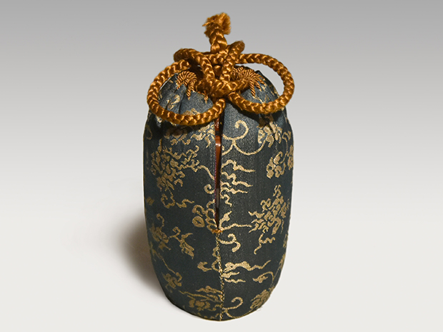 瀬戸釉茶入 平安 清豊(作) 共箱 象牙蓋 仕服 | 古美術ささき