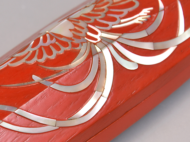 ぶりぶり香合 青貝鳳凰絵 福力庵主好 表千家惺斎箱書 | 古美術ささき