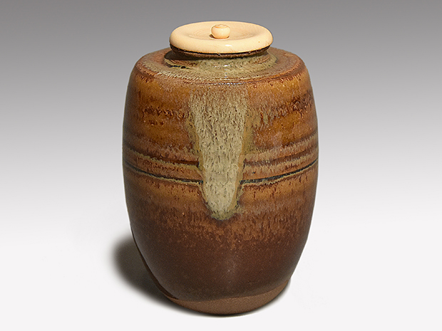 高取焼 肩衝茶入 高取喜恵(作) 牙蓋 仕覆付 共箱 遠州七窯 | 古美術ささき