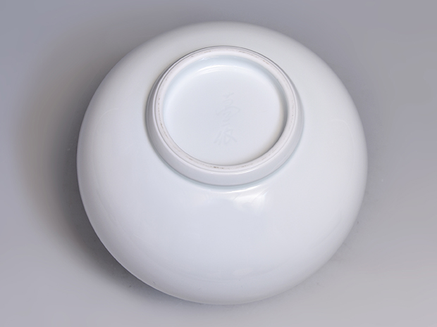 木製の箱入、人間国宝井上萬二作白磁菓子器 木製の箱