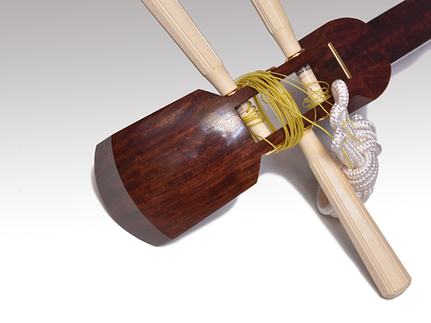 高級 津軽三味線 鼈甲撥 天然素材 バチ 和楽器 民謡 アンティーク 細密