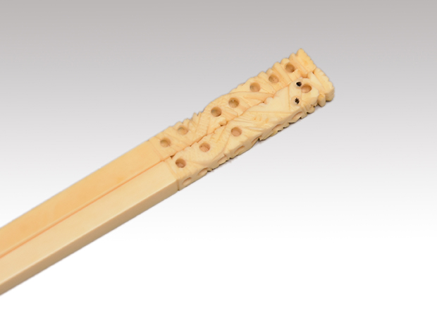 象牙 箸 上部に龍の彫有 全長：22.8cm | 古美術ささき