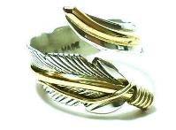 マイケル・カーク Michael Kirk のインディアンジュエリー、羽型