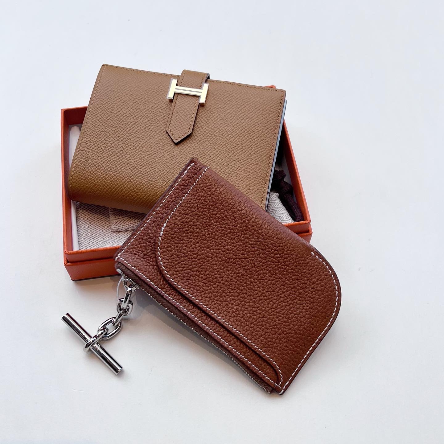 2025年 最新版】エルメスのコンパクトサイズのミニウォレットに注目