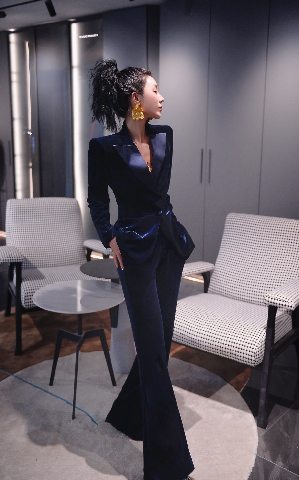 Yves Saint Laurent ダークグレー スーツ一式 成人式スーツ Yves Saint