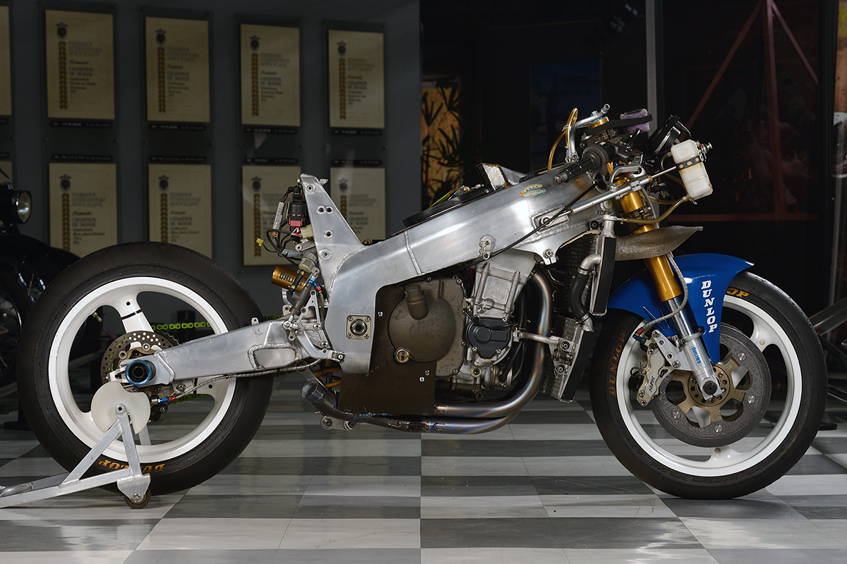 鈴鹿8耐：ZXR-7(1993)／TT-F1ラストイヤーの至高モデル | レーシング