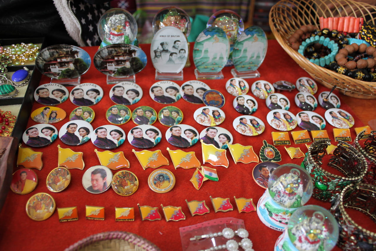 ブータンのキラ アンティーク 大型 希少品