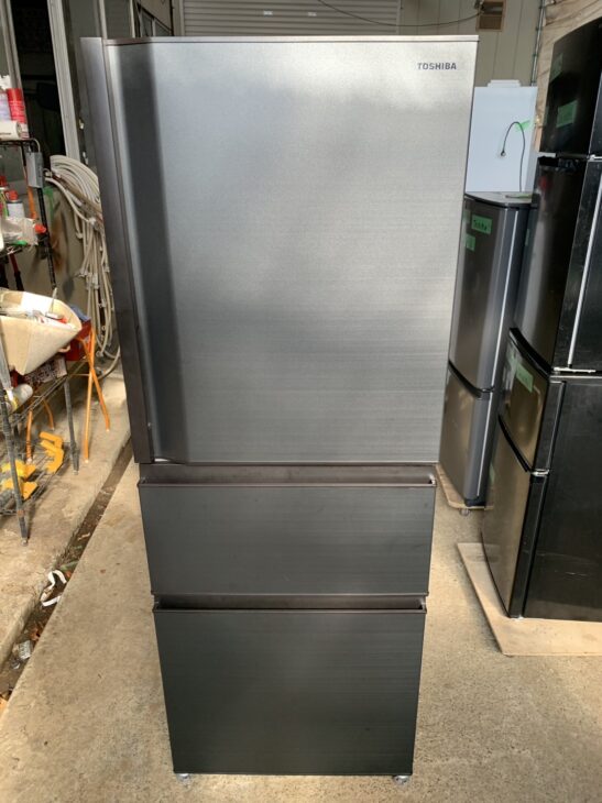 2024年製 TOSHIBA 3ドア冷蔵庫 GR-V33SC TOSHIBA ブラック 3ドア冷蔵庫