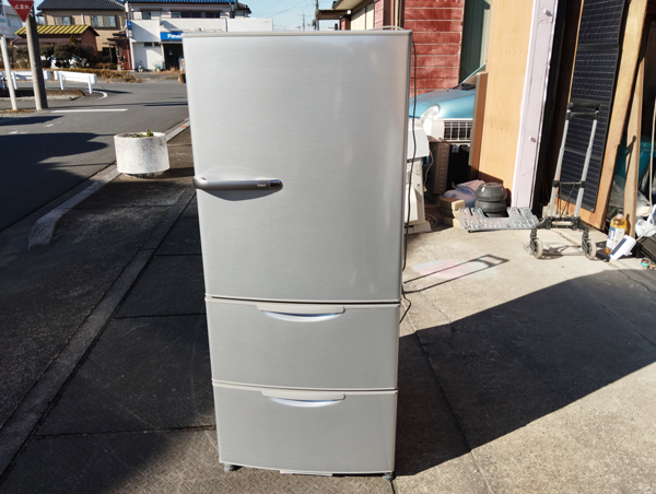 入荷情報：AQUAの3D冷蔵庫、超美品を入荷しました！｜関東家電