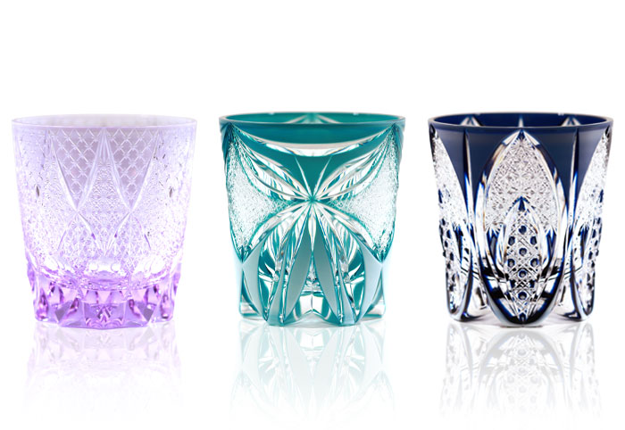 カガミクリスタル 各務硝子 矢来重紋 青色被せ切子 カットグラス 花入