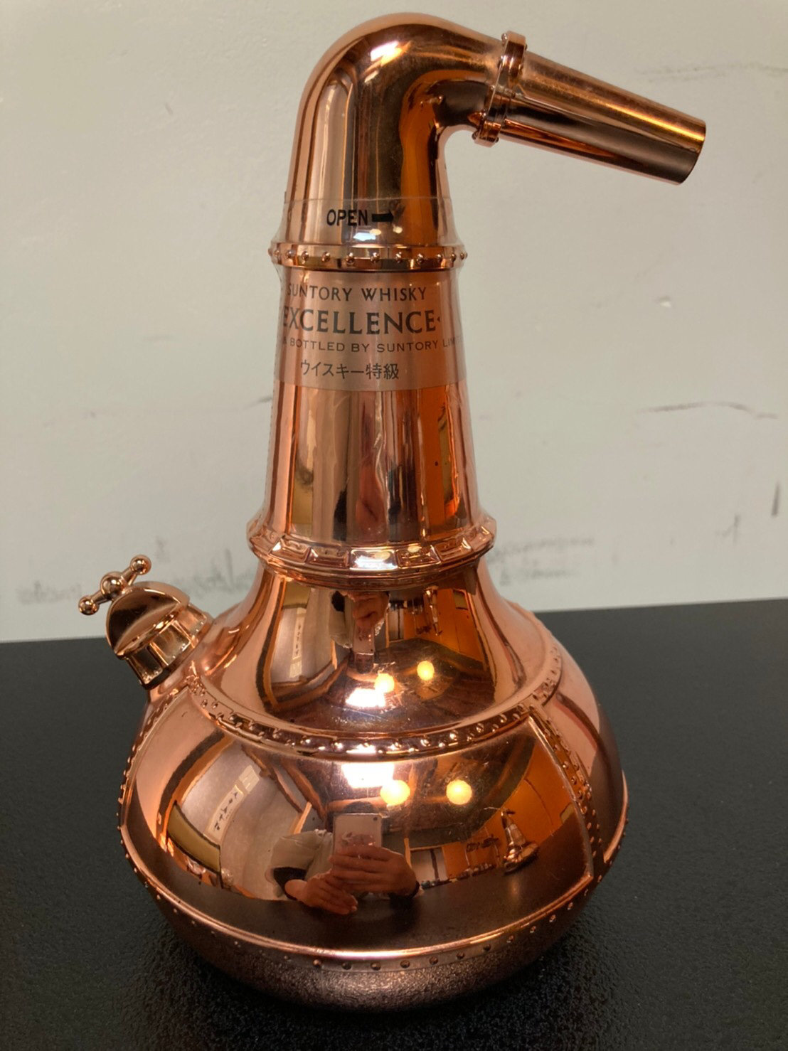 サントリーエクセレンス ポットスチルボトル｜日本料理 旬花