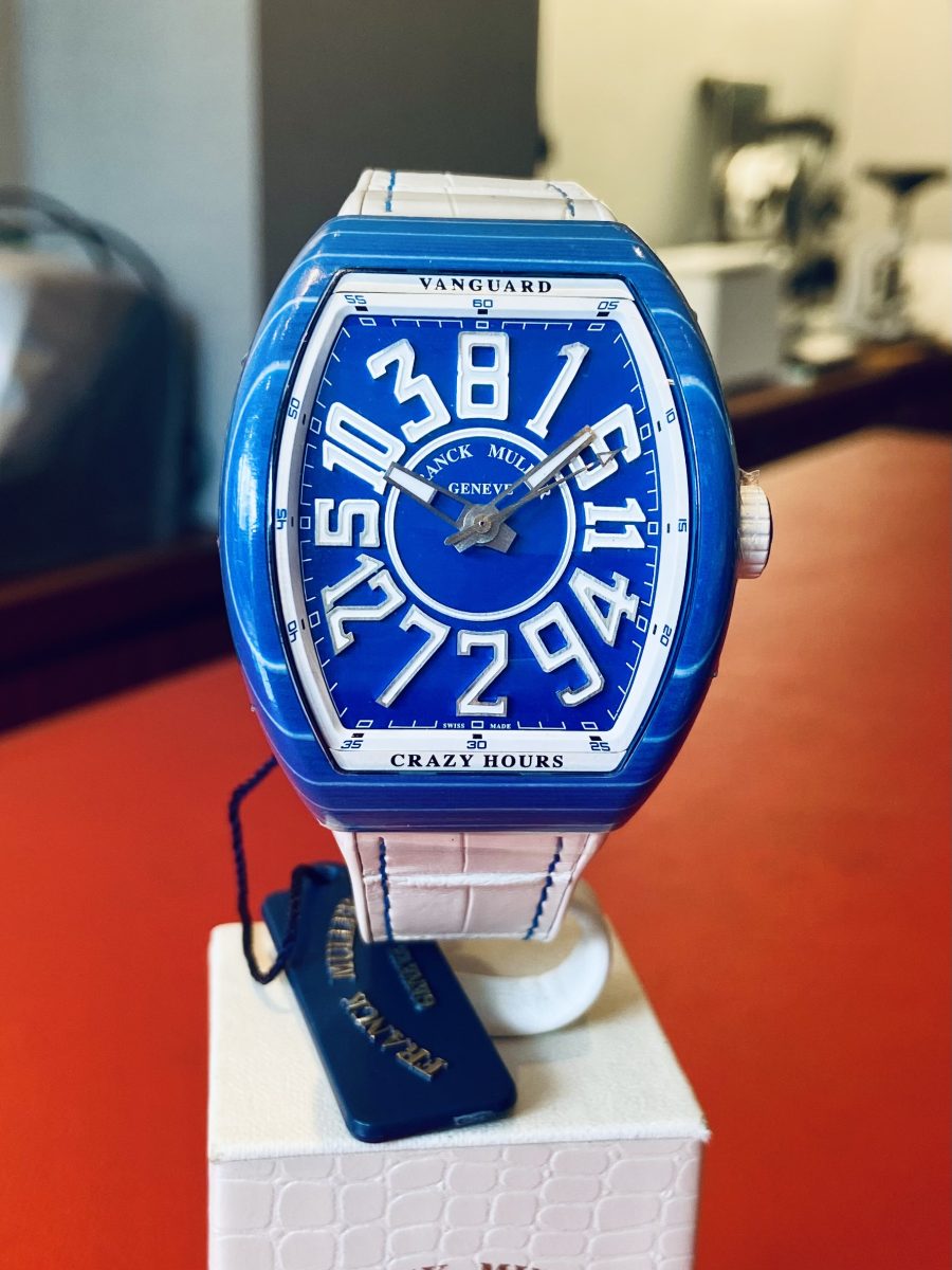 今までの腕時計にはなかった突拍子もない発想から生まれた