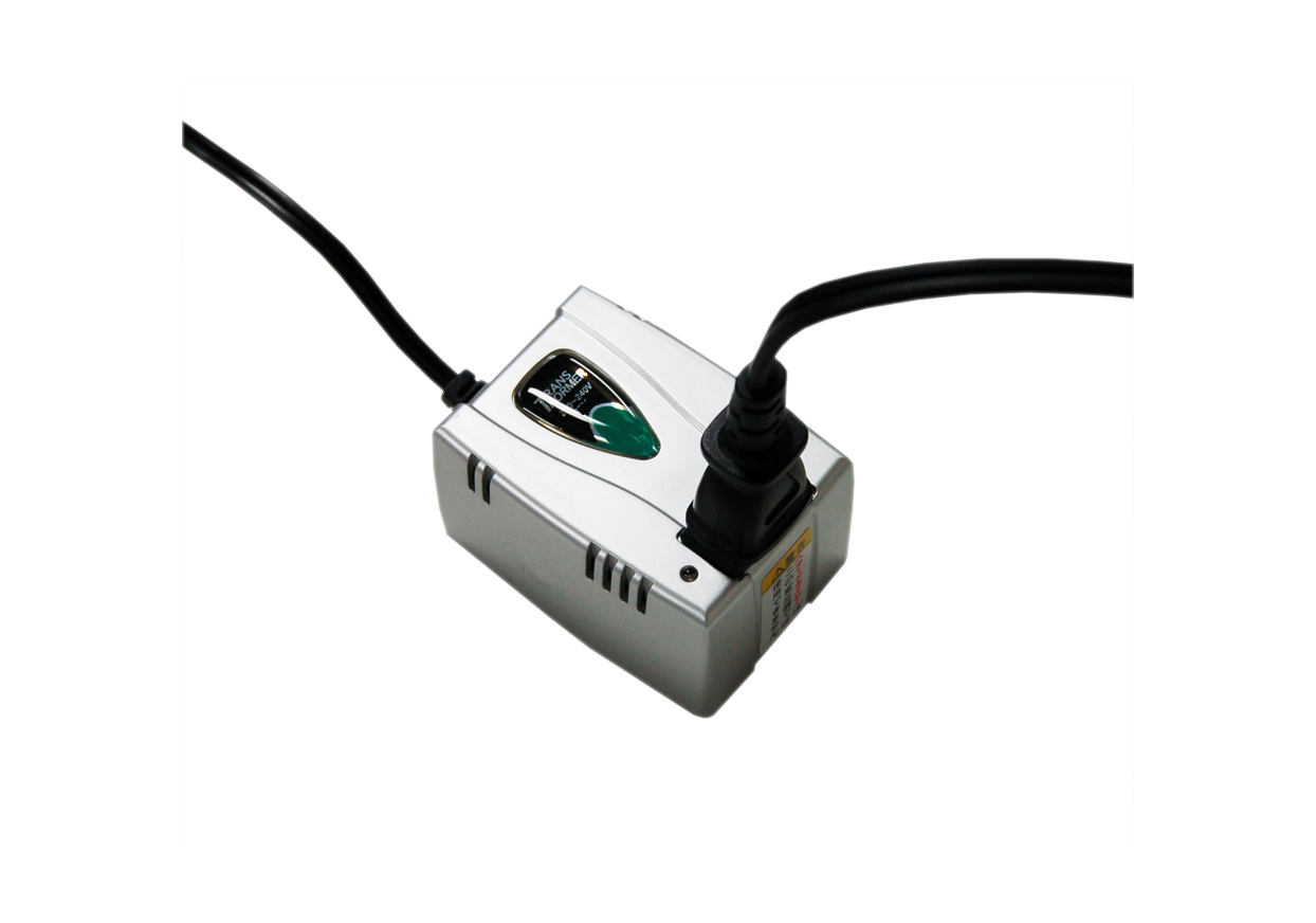 駐在や留学におすすめ【カシムラ】変圧器 TI-27 定格容量550W駐在や