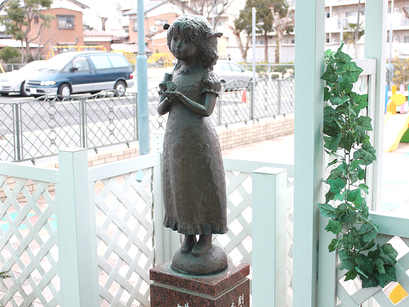 蝶を持つ少女｜鳥取 Art Date Base Project －鳥取県内の公共空間に置