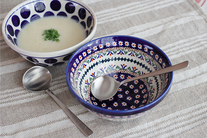 ベルギー トゥルネー窯のティー・ボウル